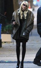 Taylor Momsen : taylor_momsen_1260739914.jpg