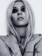 Taylor Momsen : taylor_momsen_1308241696.jpg