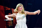 Taylor Swift : taylor-swift-1376420496.jpg