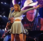 Taylor Swift : taylor-swift-1427492701.jpg