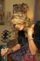 Taylor Swift : taylor_swift_1211044395.jpg