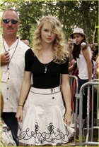 Taylor Swift : taylor_swift_1218827297.jpg