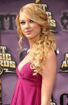 Taylor Swift : taylor_swift_1219048883.jpg