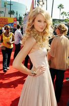 Taylor Swift : taylor_swift_1220955930.jpg