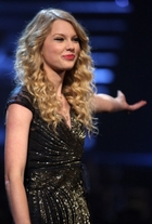 Taylor Swift : taylor_swift_1281280167.jpg