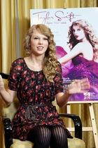 Taylor Swift : taylor_swift_1291052889.jpg