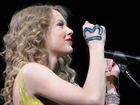 Taylor Swift : taylor_swift_1298117638.jpg