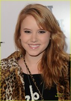 Taylor Spreitler : taylorspreitler_1287748085.jpg