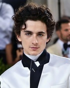 Timothee Chalamet : timothee-chalamet-1631823578.jpg