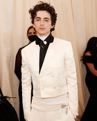 Timothee Chalamet : timothee-chalamet-1681060108.jpg