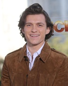 Tom Holland : tom-holland-1644528464.jpg