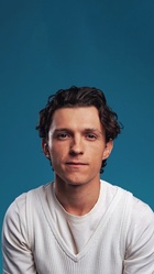 Tom Holland : tom-holland-1686843949.jpg