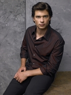 Tom Welling : tom_welling_1311513129.jpg