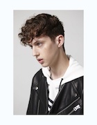 Troye Sivan : troye-sivan-1455759361.jpg