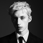 Troye Sivan : troye-sivan-1526870521.jpg