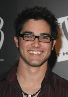 Tyler Hoechlin : tyler-hoechlin-1616957962.jpg