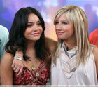 Vanessa Anne Hudgens : TI4U_u1188312222.jpg