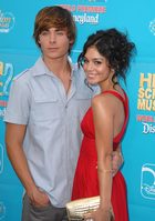 Vanessa Anne Hudgens : TI4U_u1204128208.jpg