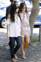 Vanessa Anne Hudgens : TI4U_u1254473578.jpg