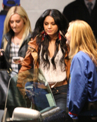 Vanessa Anne Hudgens : TI4U_u1264332162.jpg