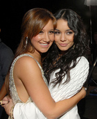 Vanessa Anne Hudgens : TI4U_u1272260651.jpg