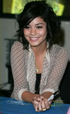 Vanessa Anne Hudgens : vanessa_anne_hudgens_1188492285.jpg