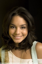 Vanessa Anne Hudgens : vanessa_anne_hudgens_1192928505.jpg