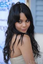 Vanessa Anne Hudgens : vanessa_anne_hudgens_1254352039.jpg