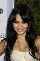 Vanessa Anne Hudgens : vanessa_anne_hudgens_1254490256.jpg