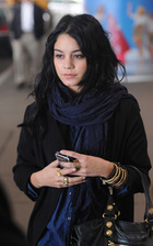 Vanessa Anne Hudgens : vanessa_anne_hudgens_1256406950.jpg