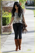 Vanessa Anne Hudgens : vanessa_anne_hudgens_1271587921.jpg