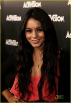 Vanessa Anne Hudgens : vanessa_anne_hudgens_1276673097.jpg