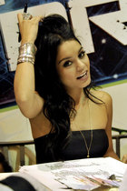 Vanessa Anne Hudgens : vanessa_anne_hudgens_1300035166.jpg