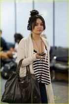 Vanessa Anne Hudgens : vanessa_anne_hudgens_1306600367.jpg