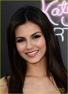 Victoria Justice : victoria-justice-1342570766.jpg