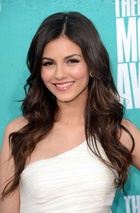 Victoria Justice : victoria-justice-1411243502.jpg