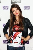 Victoria Justice : victoria_justice_1249903358.jpg