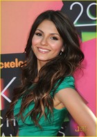 Victoria Justice : victoria_justice_1276369051.jpg