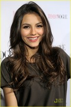 Victoria Justice : victoria_justice_1286044827.jpg