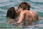 Zac Efron : TI4U_u1178155519.jpg