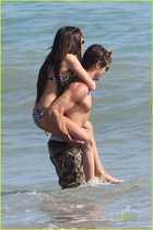 Zac Efron : TI4U_u1309797811.jpg