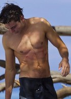 Zac Efron : zac-efron-1314762527.jpg