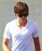 Zac Efron : zac-efron-1315070329.jpg