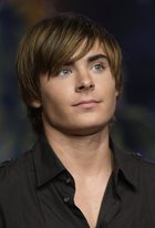 Zac Efron : zac-efron-1325147938.jpg