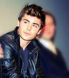 Zac Efron : zac-efron-1370455709.jpg