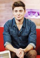 Zac Efron : zac-efron-1378604689.jpg