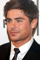 Zac Efron : zac-efron-1384010747.jpg