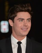 Zac Efron : zac-efron-1391011376.jpg