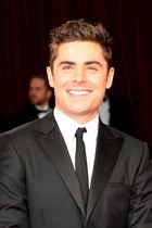 Zac Efron : zac-efron-1394123660.jpg