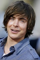 Zac Efron : zac-efron-1396976775.jpg